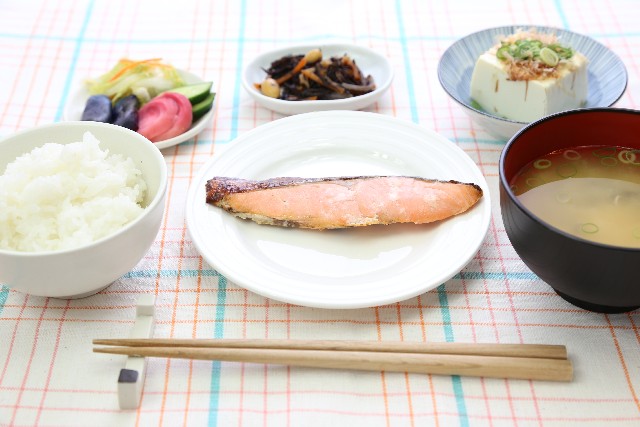 ダイエット中の朝ごはん朝食は不要